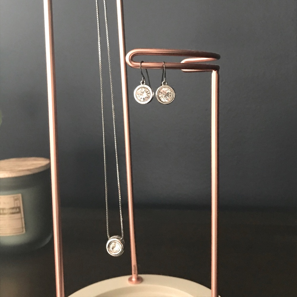 Swarovski necklace earring set great for wedding!